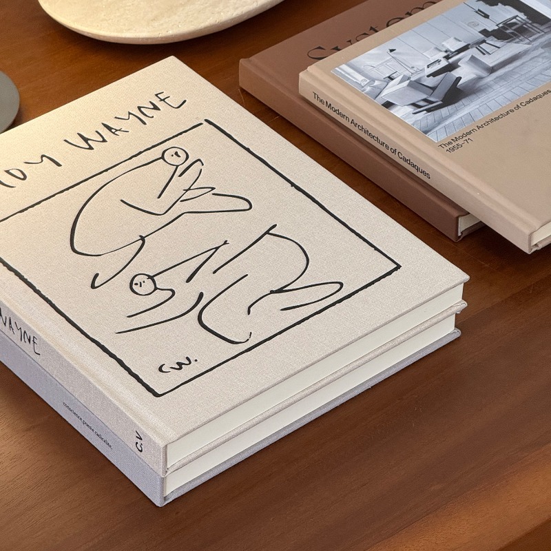 Nordic English Inner Page Simu - огляд і ціна Photography Yearbook